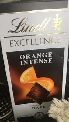 EXTRA FINE DARK CHOCOLATE WITH ORANGE FLAVOURED PIECES AND ALMONDS