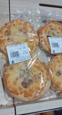 CS cheese bacon roll